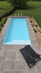 Réalisation d'une piscines extérieure à Limbourg