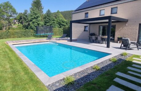 Piscine extérieure à Theux